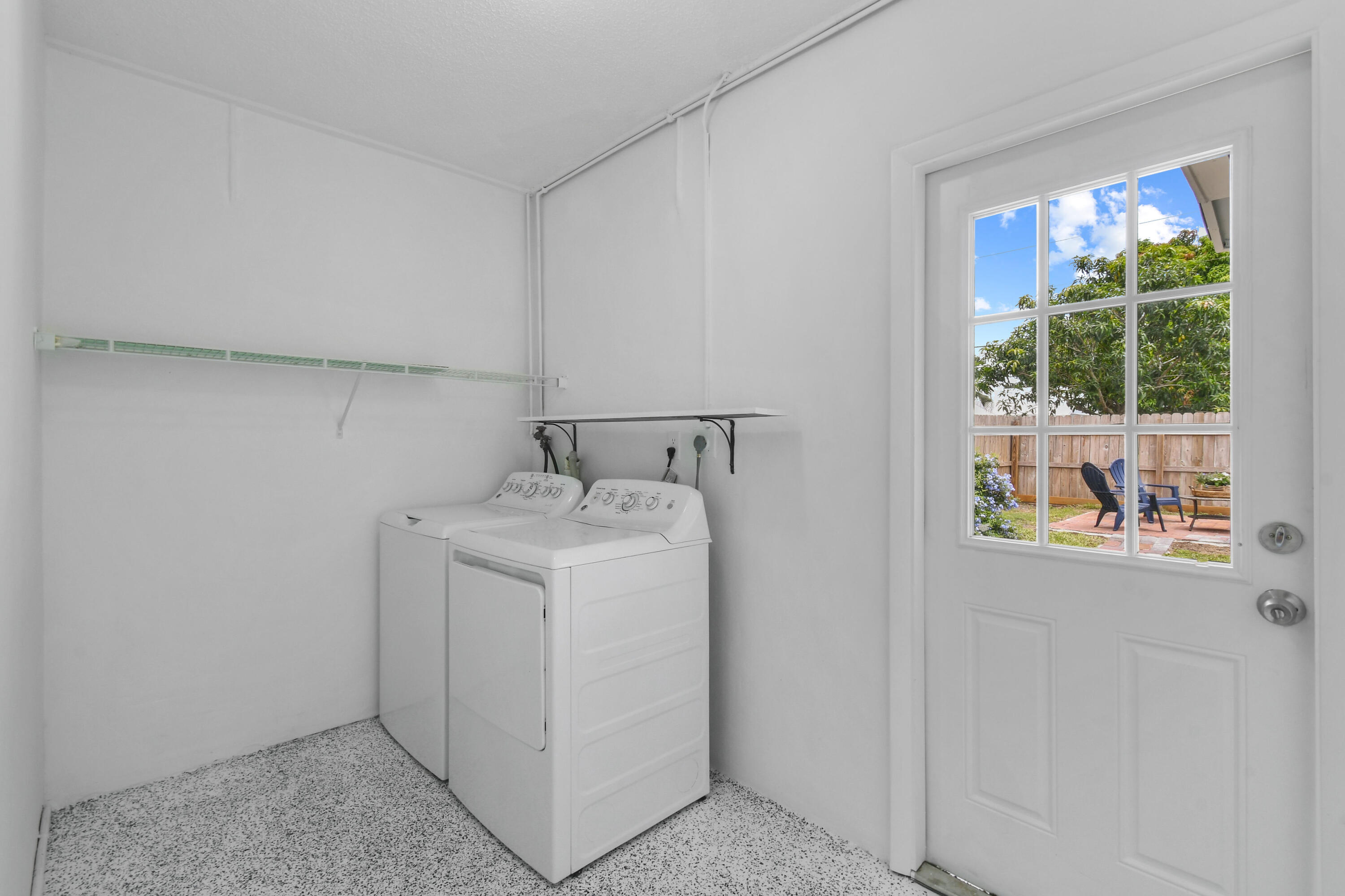 507 NW Billiar Avenue