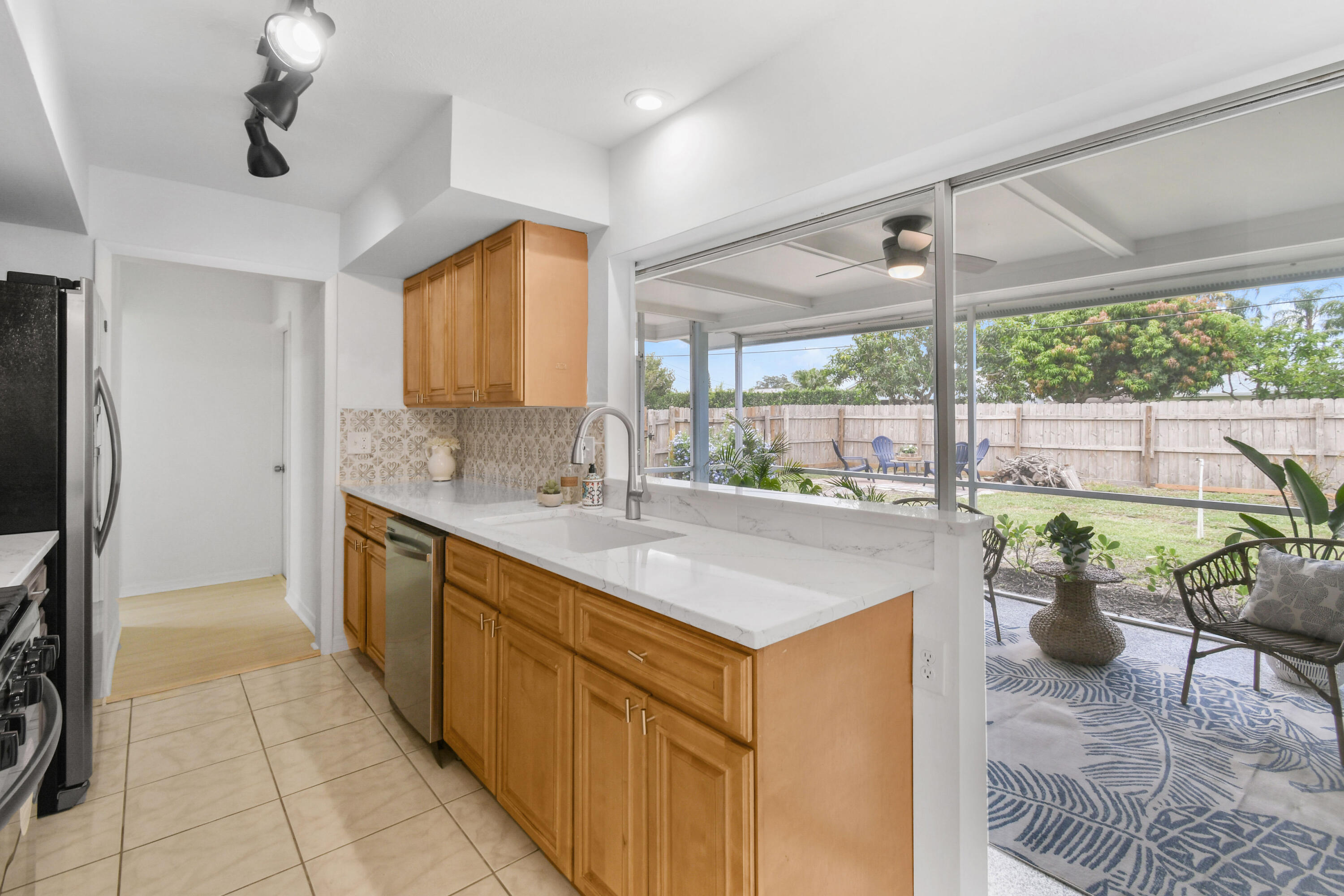 507 NW Billiar Avenue