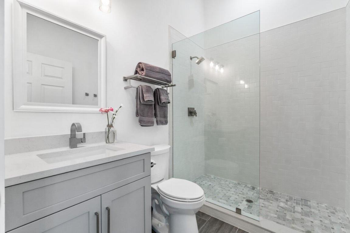 9427 SE Athena Street