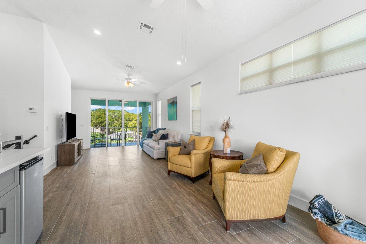 9427 SE Athena Street