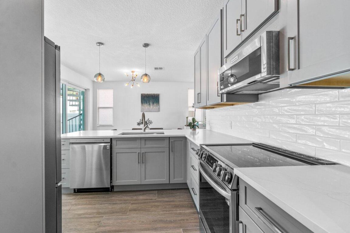 9427 SE Athena Street