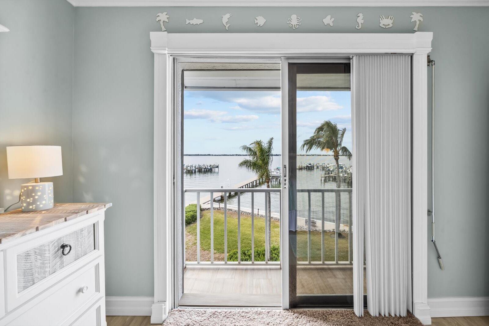 1550 NE Ocean Boulevard A305