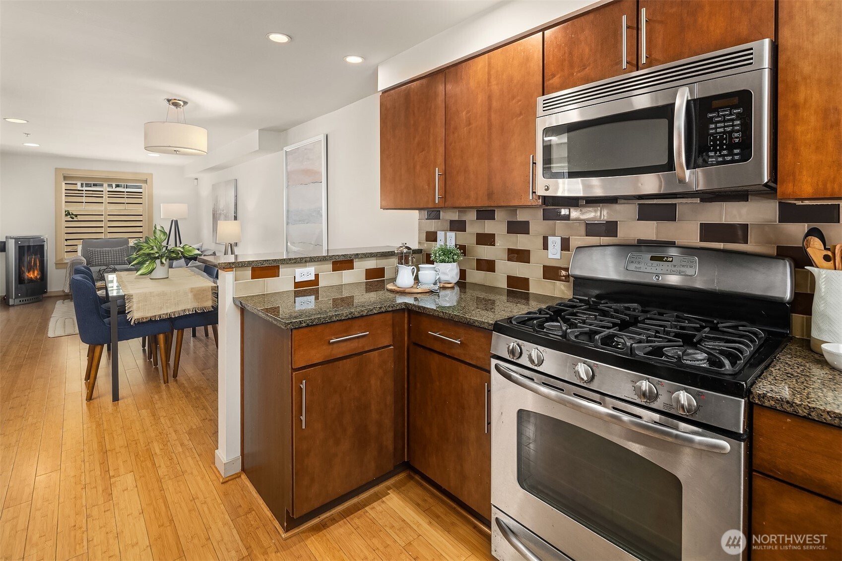 916 N 73rd Street Unit: A