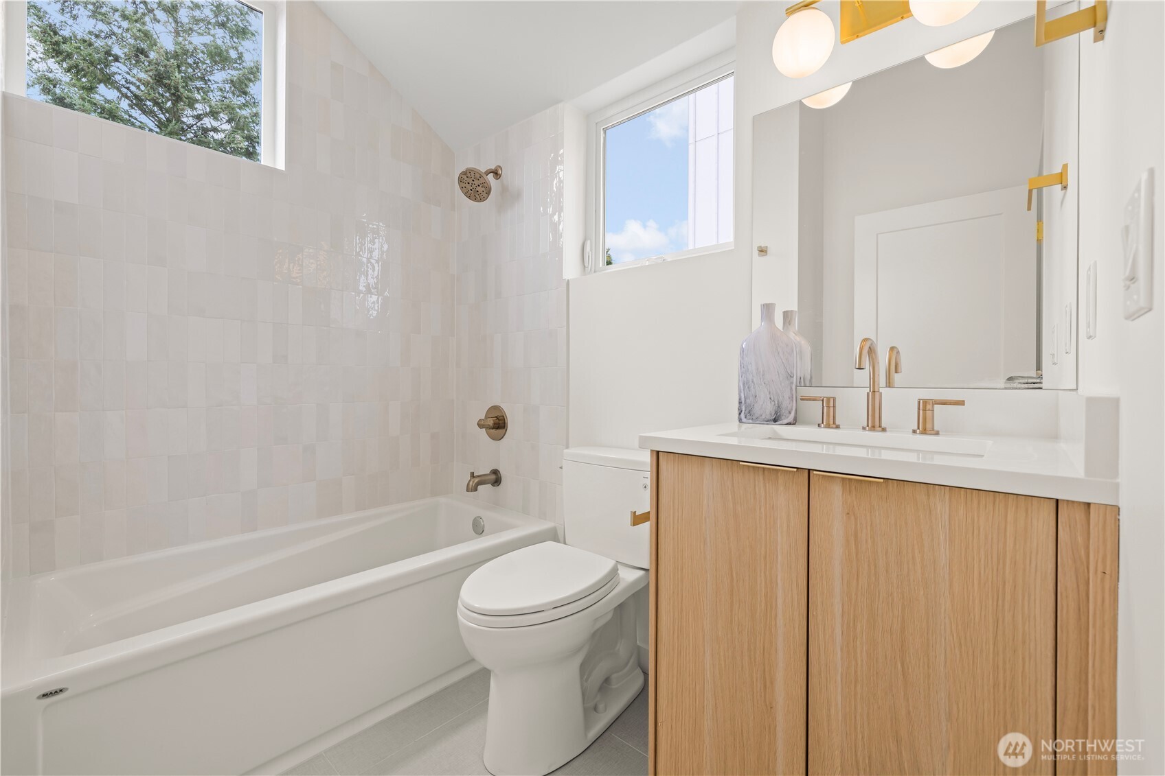 5119 SW Genesee Street