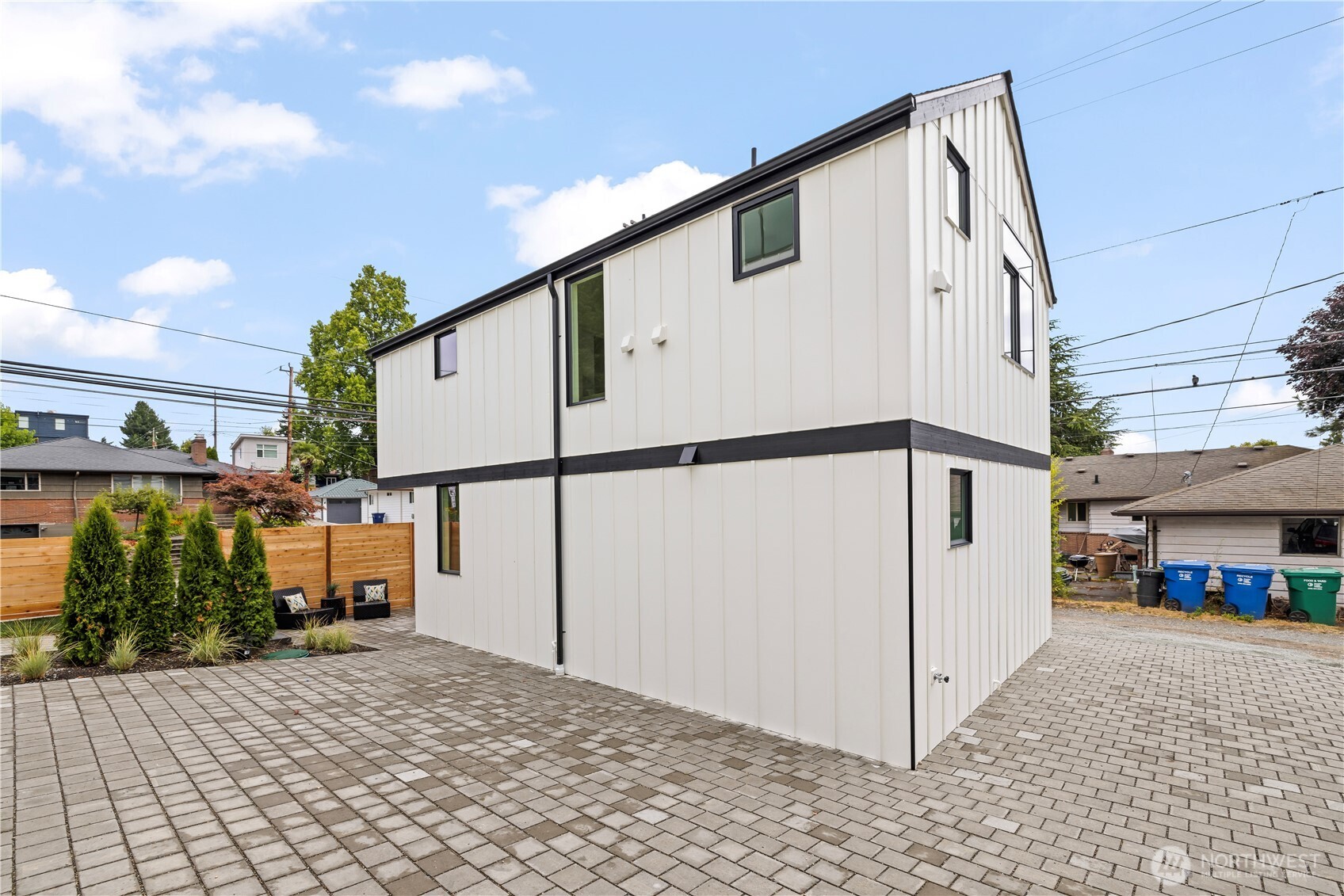 5119 SW Genesee Street