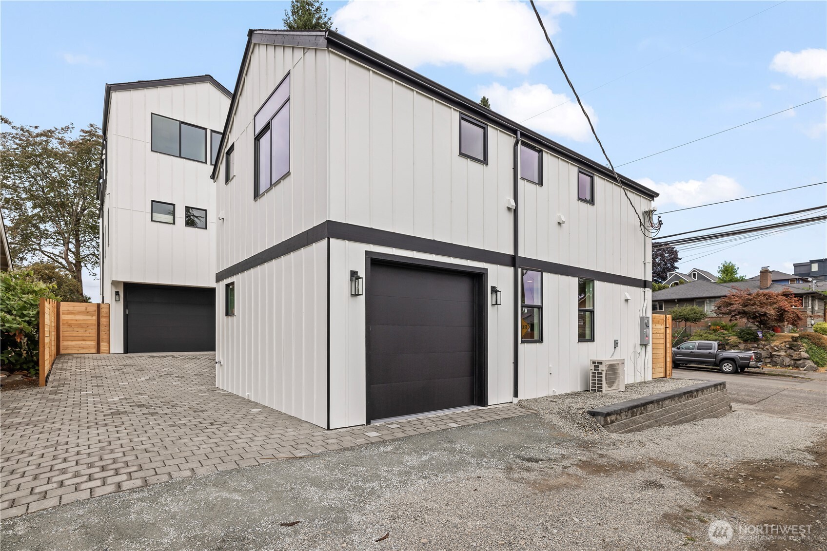 5119 SW Genesee Street