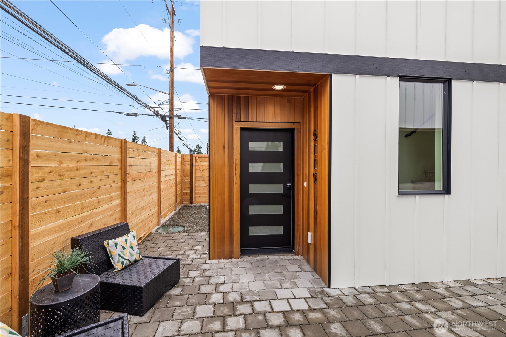 5119 SW Genesee Street