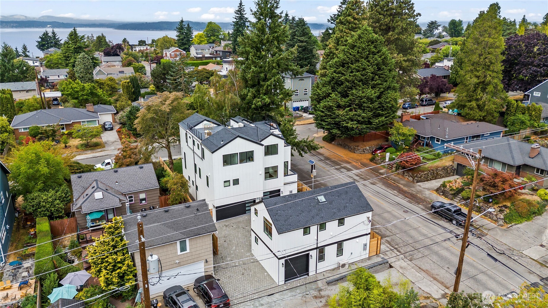 5121 SW Genesee Street