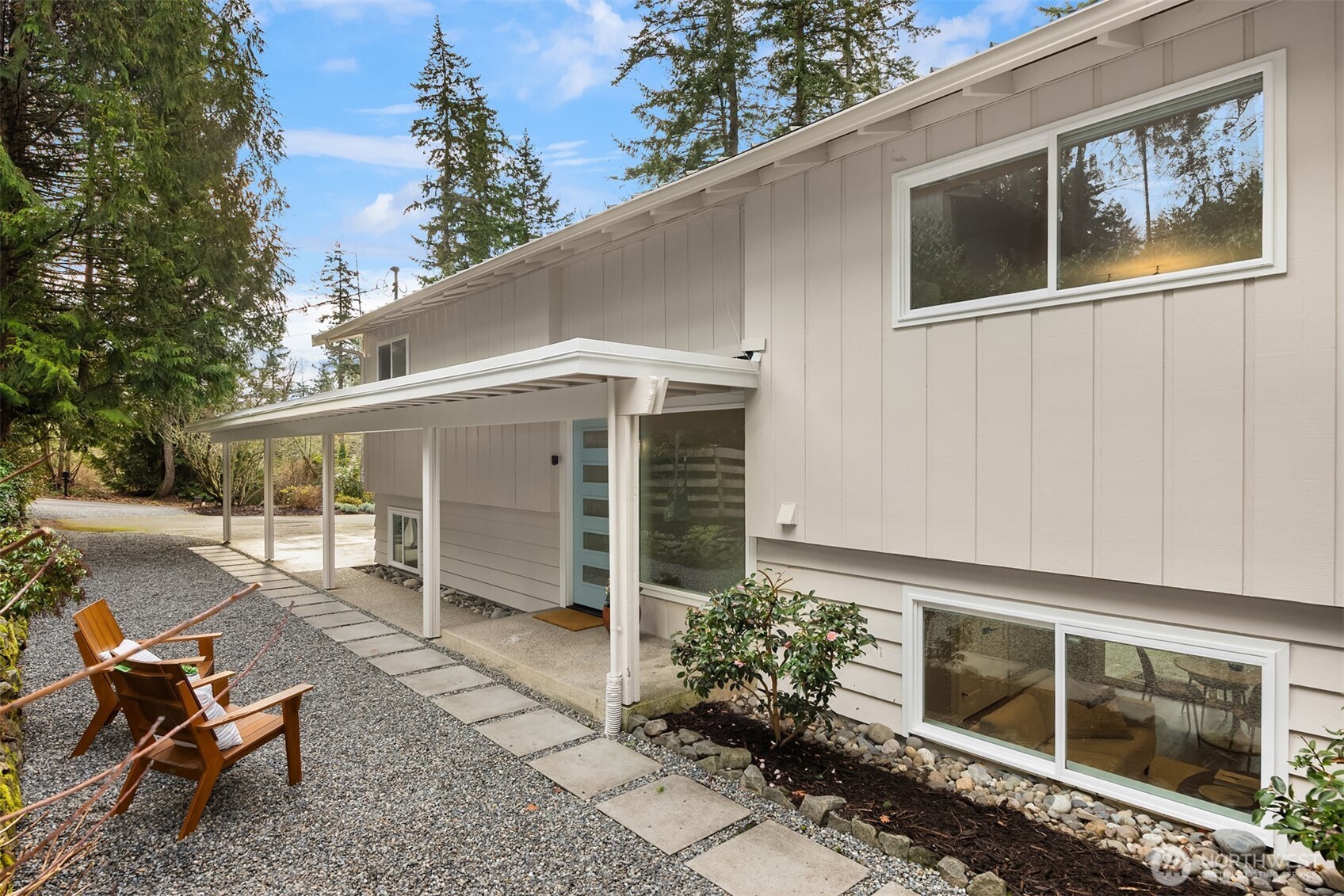 9280 NE Lovgreen Road