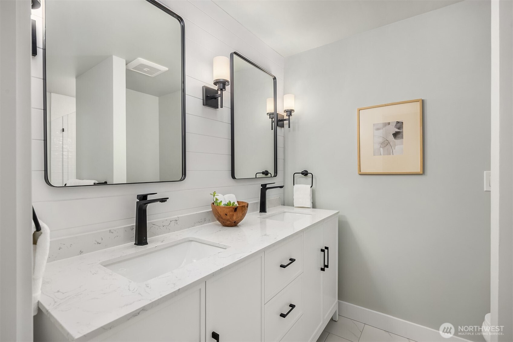 9280 NE Lovgreen Road