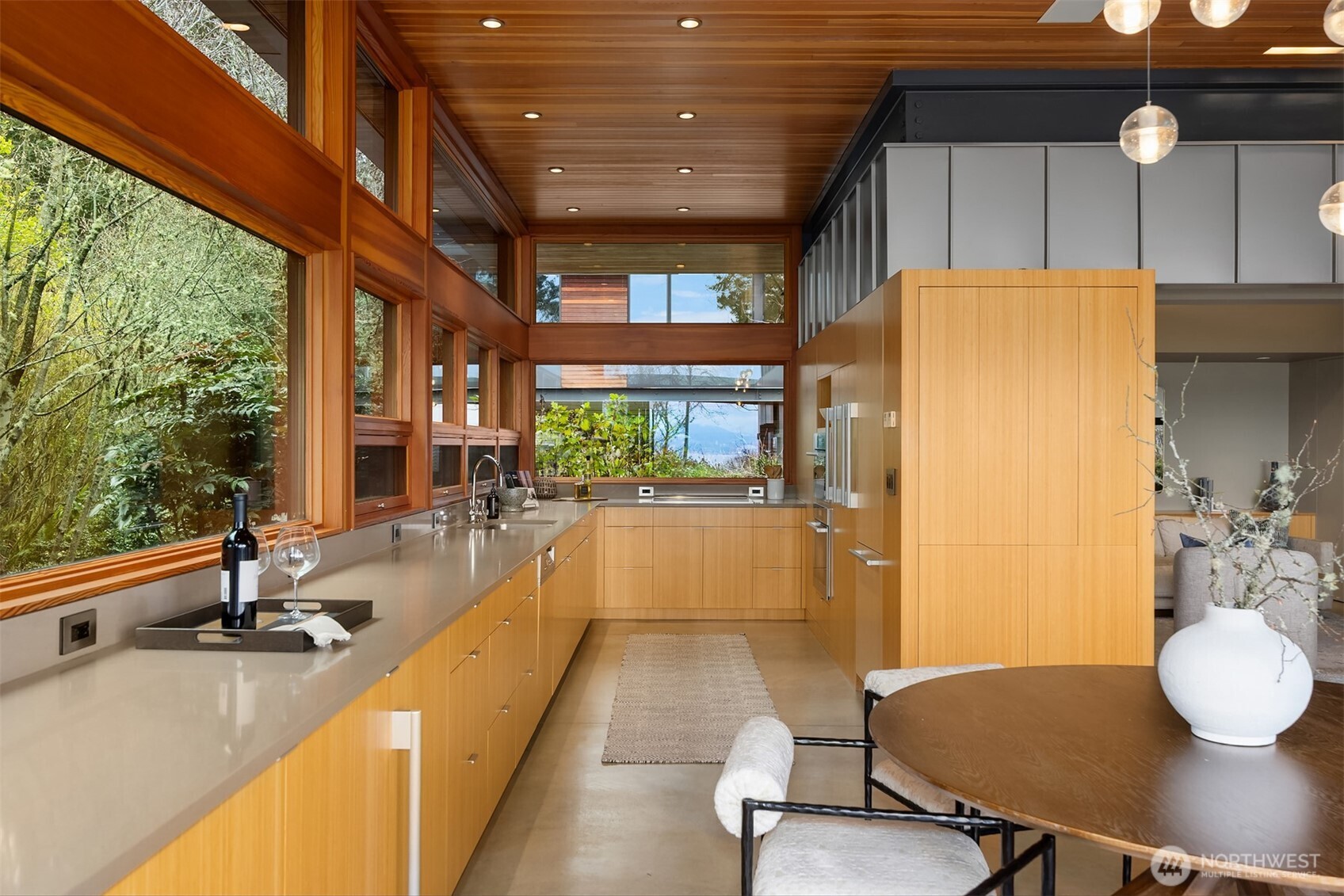 7268 Madrona Drive NE