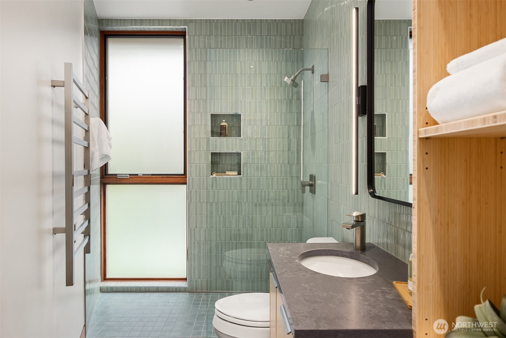 7268 Madrona Drive NE