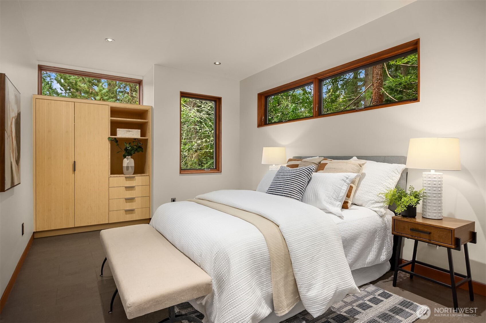 7268 Madrona Drive NE