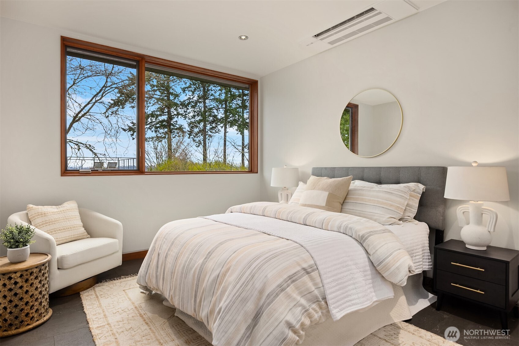 7268 Madrona Drive NE