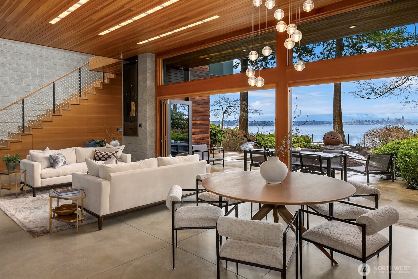 7268 Madrona Drive NE