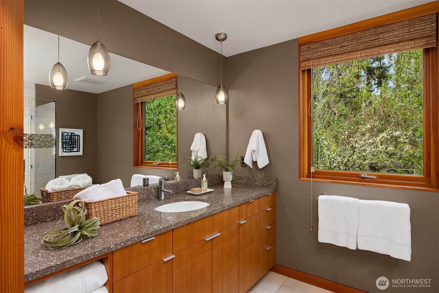 7268 Madrona Drive NE