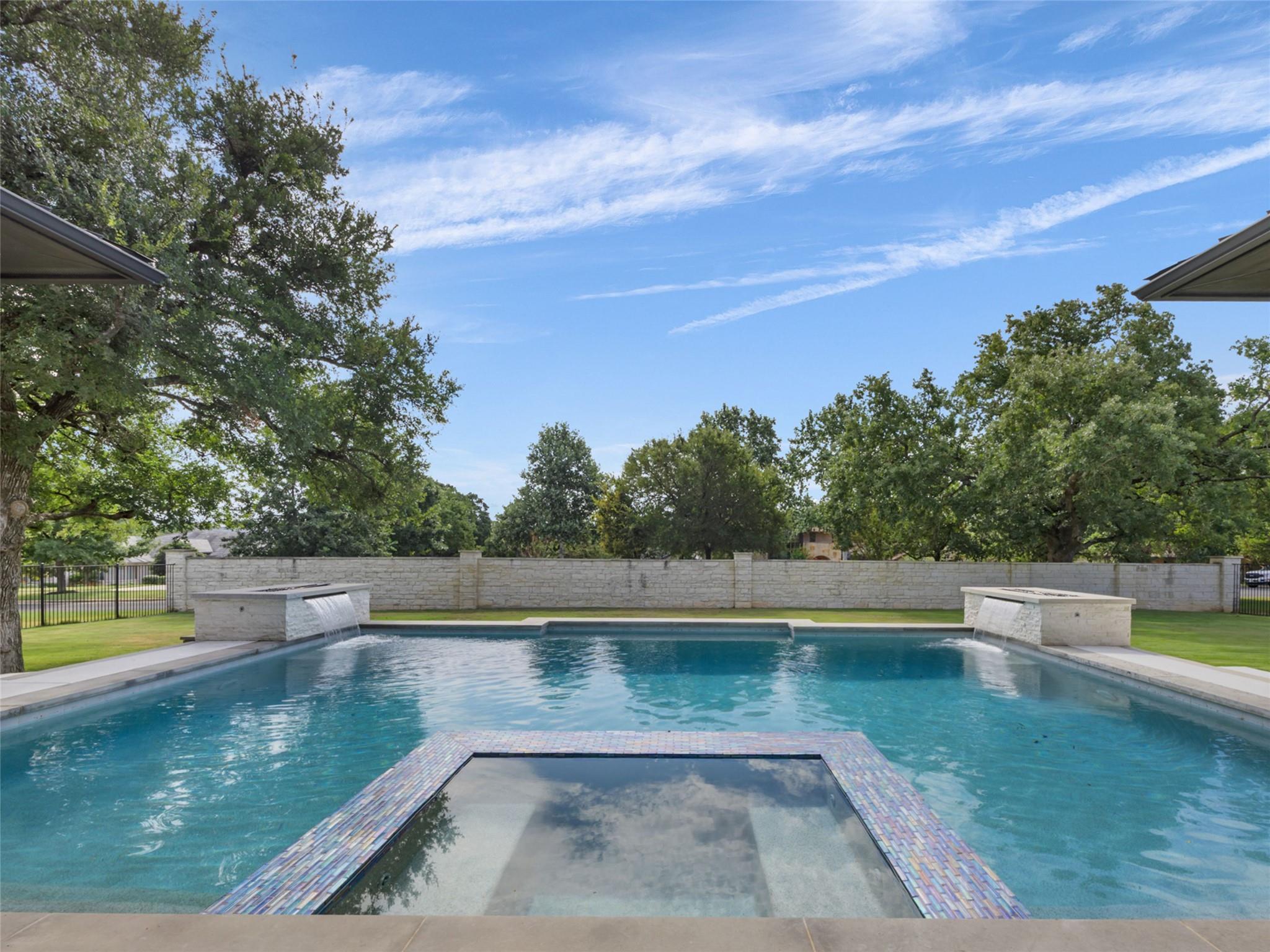 108 Fishspear LN