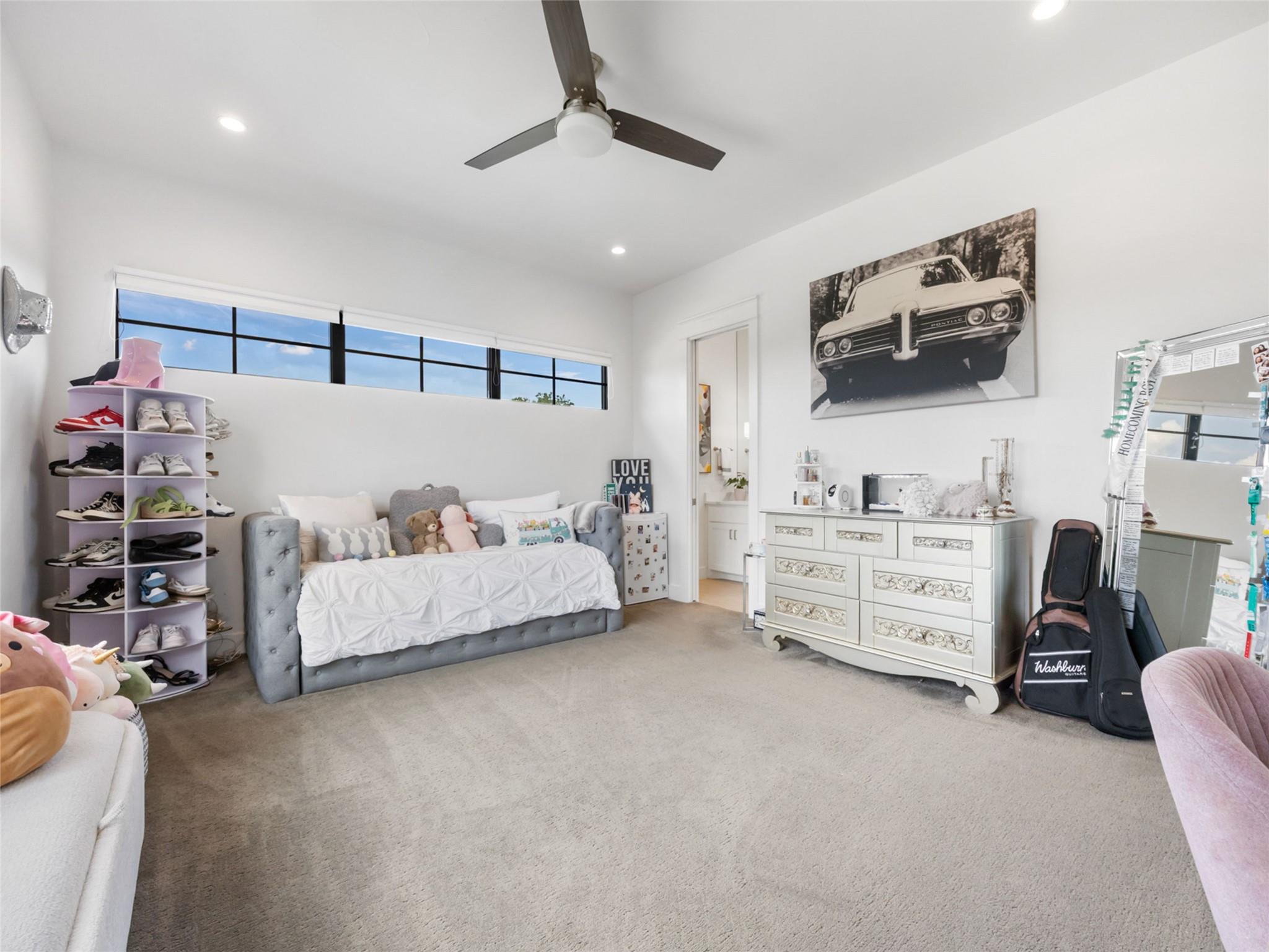 108 Fishspear LN