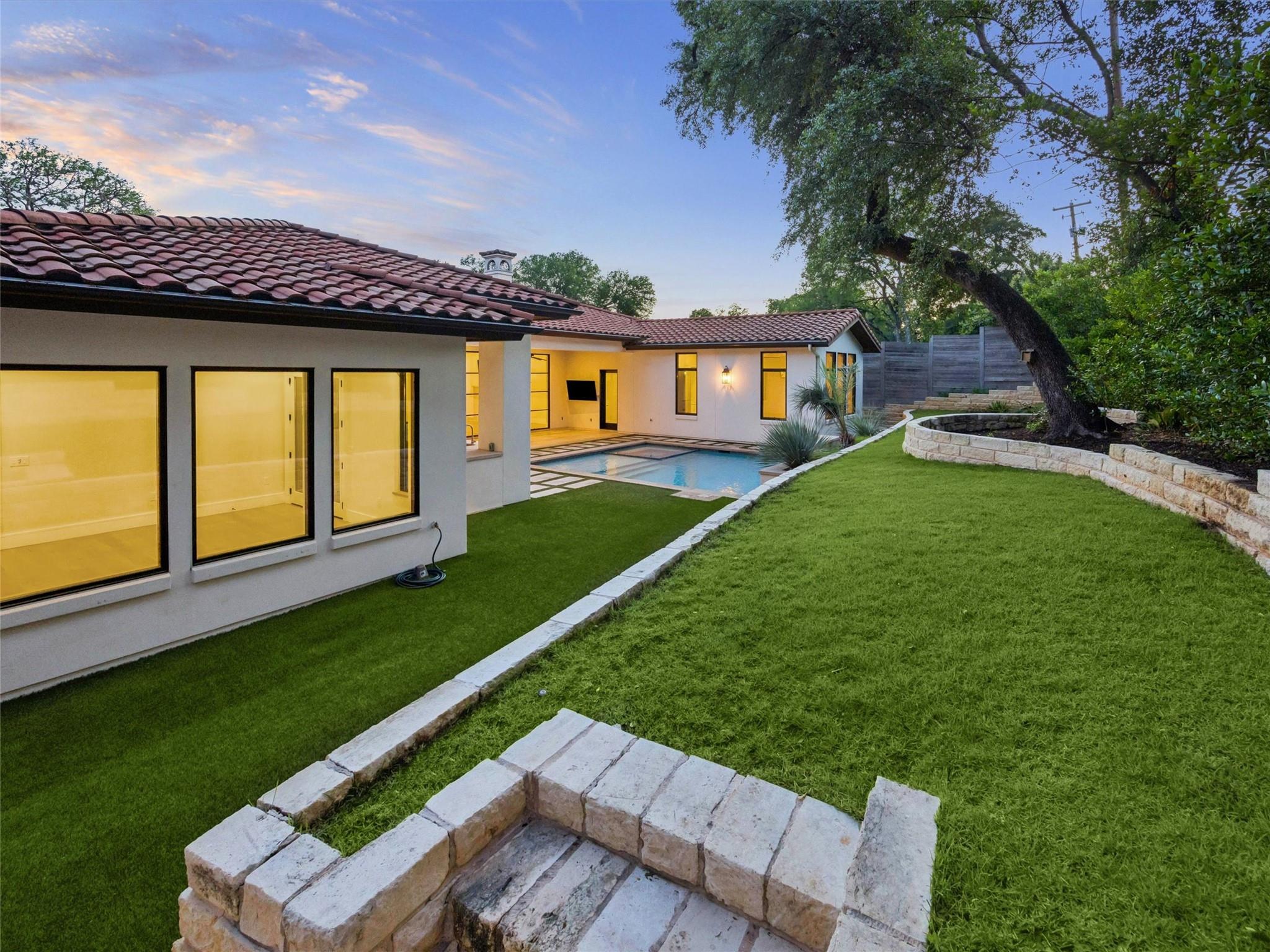 2702 Mountain Laurel DR