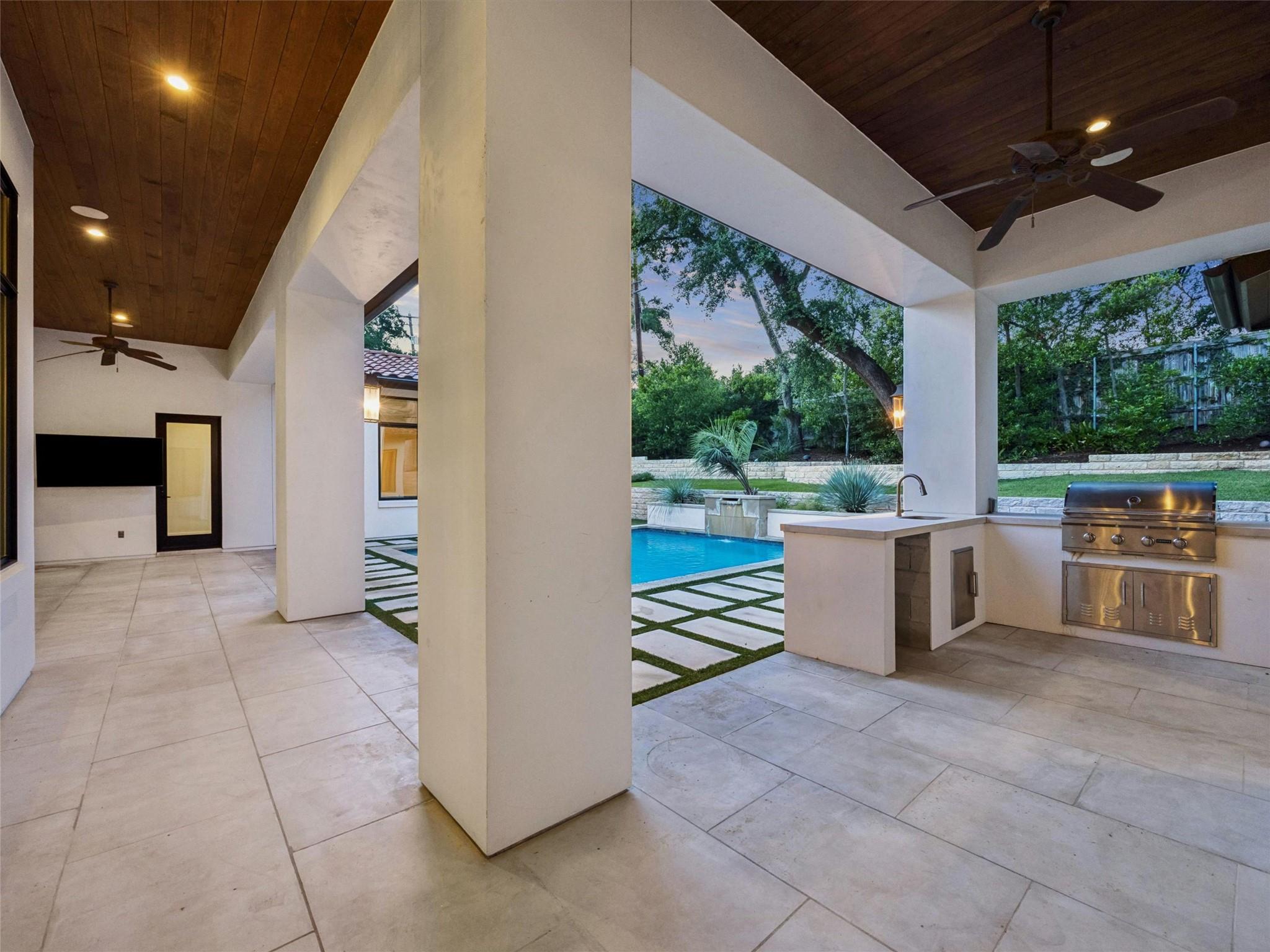 2702 Mountain Laurel DR