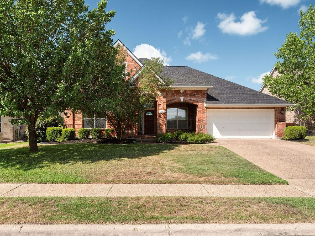 7319 Yaupon DR