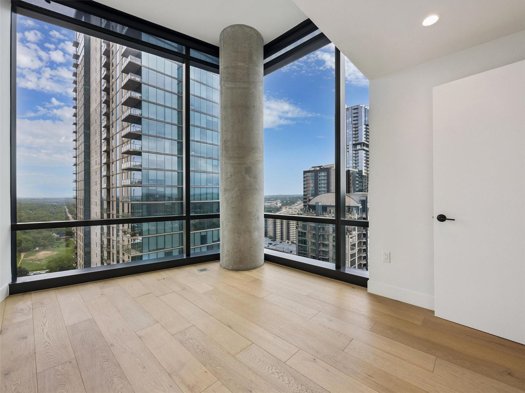 Lakeview at 70 Rainey