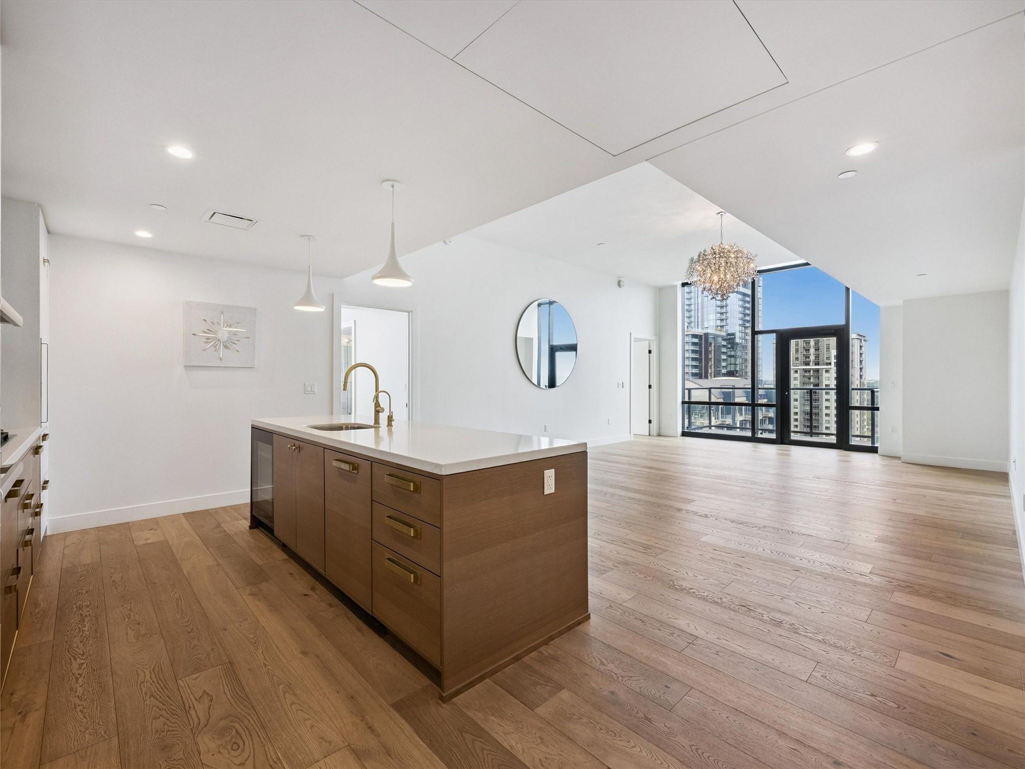 Lakeview at 70 Rainey
