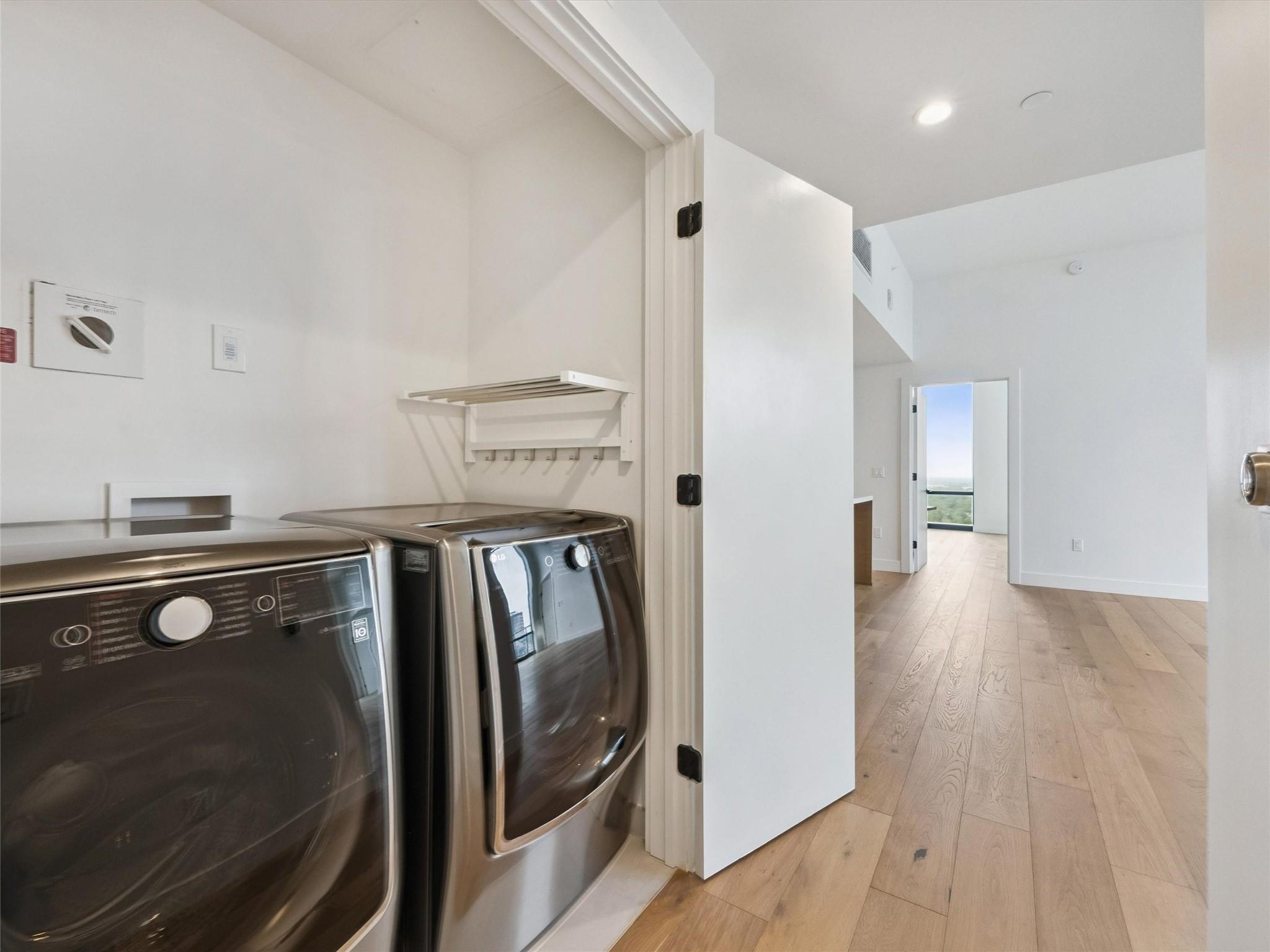 Lakeview at 70 Rainey