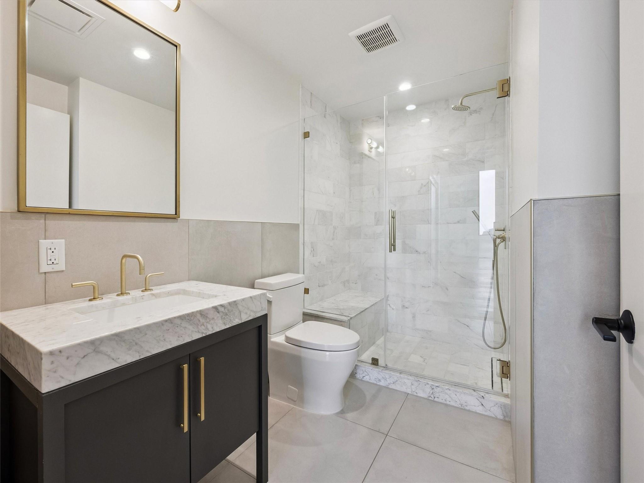 Lakeview at 70 Rainey