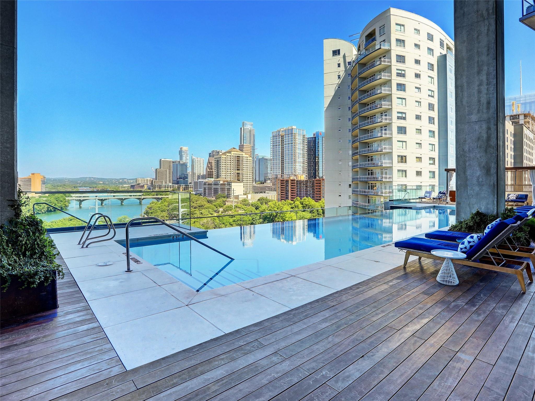 Lakeview at 70 Rainey