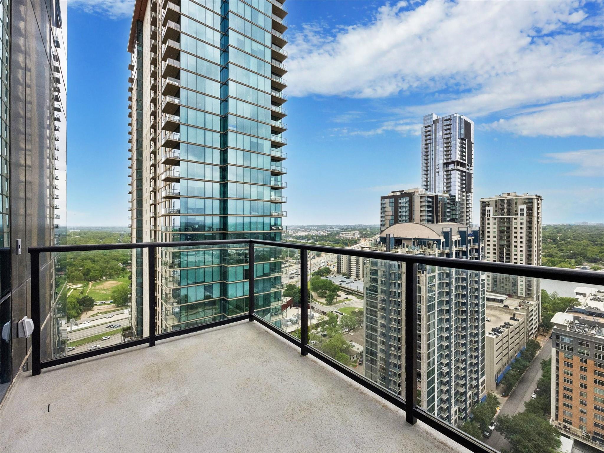 Lakeview at 70 Rainey