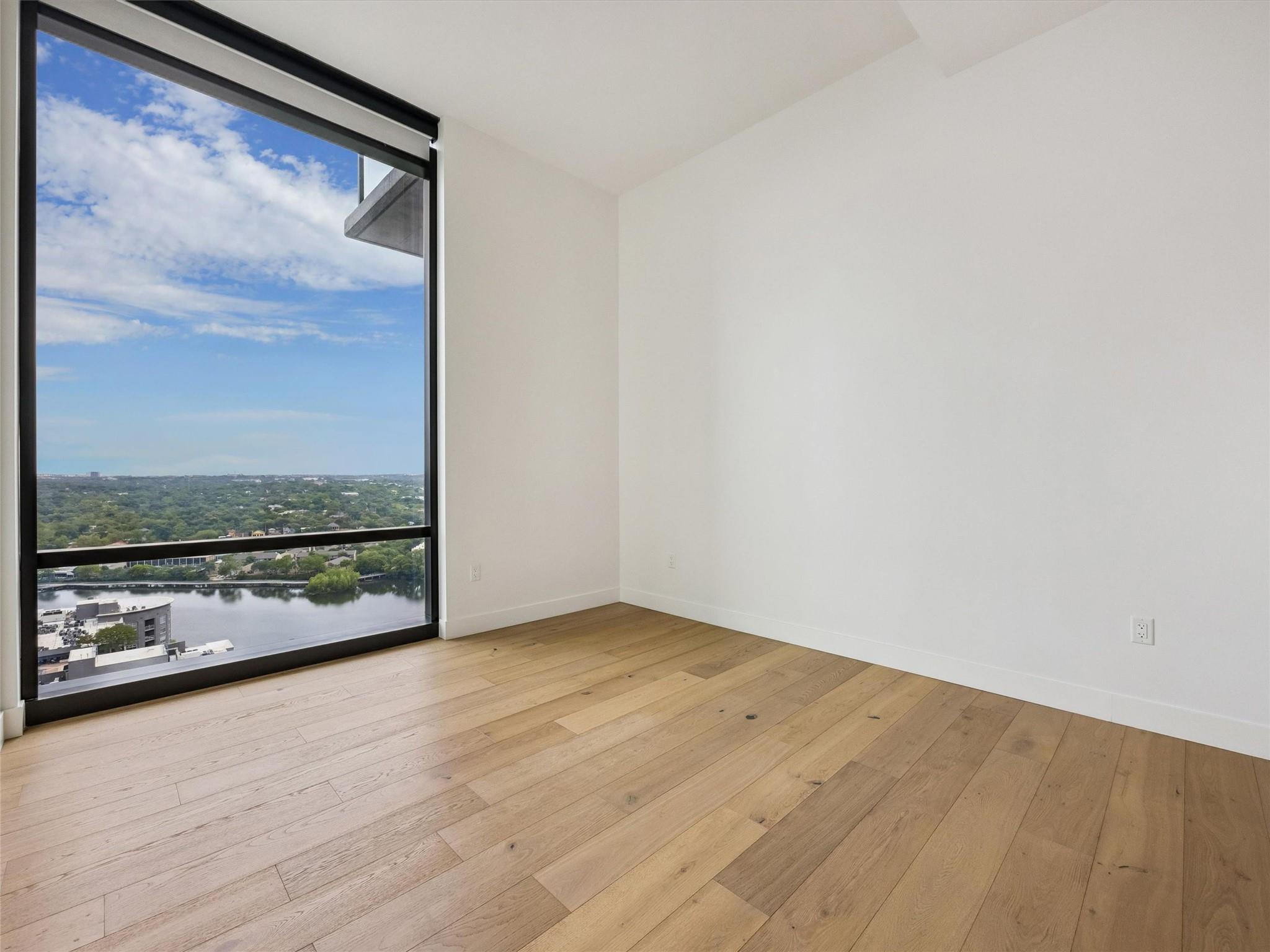 Lakeview at 70 Rainey