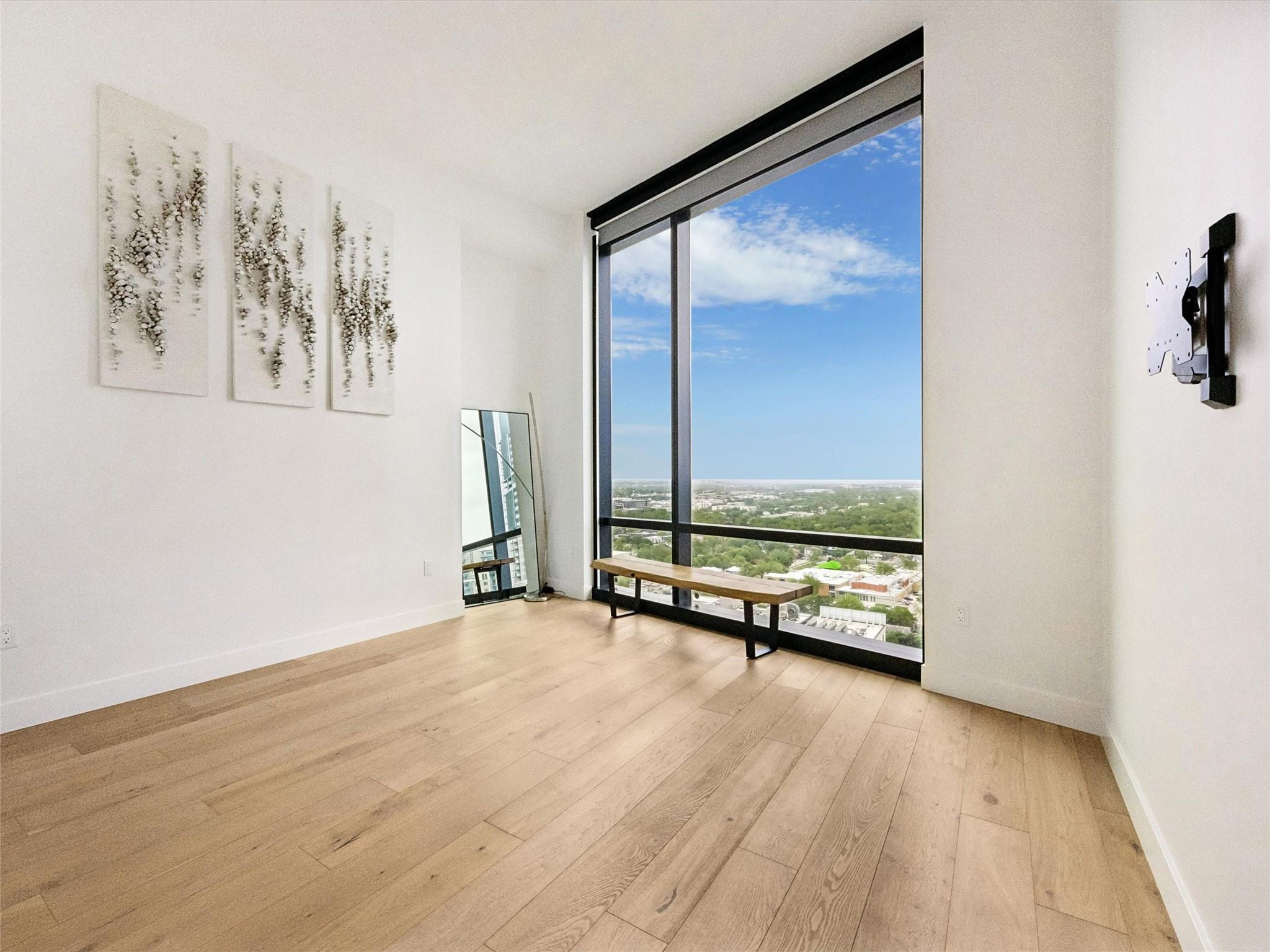 Lakeview at 70 Rainey