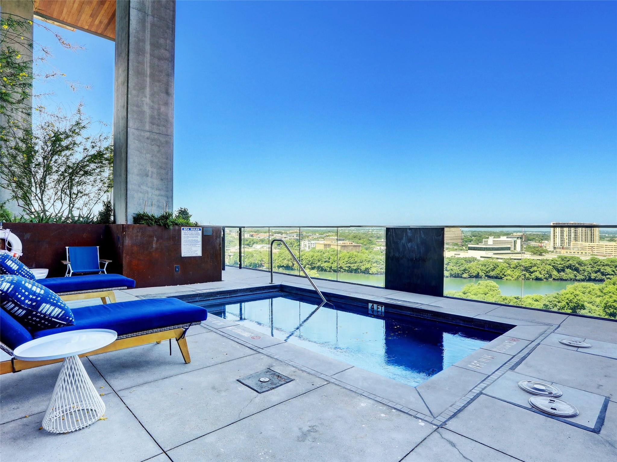 Lakeview at 70 Rainey
