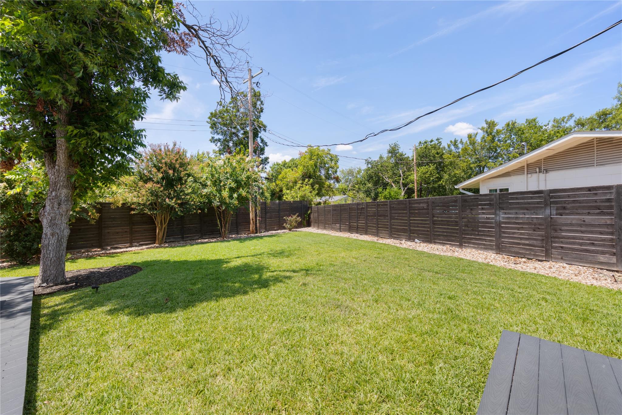 5004 Highland CT