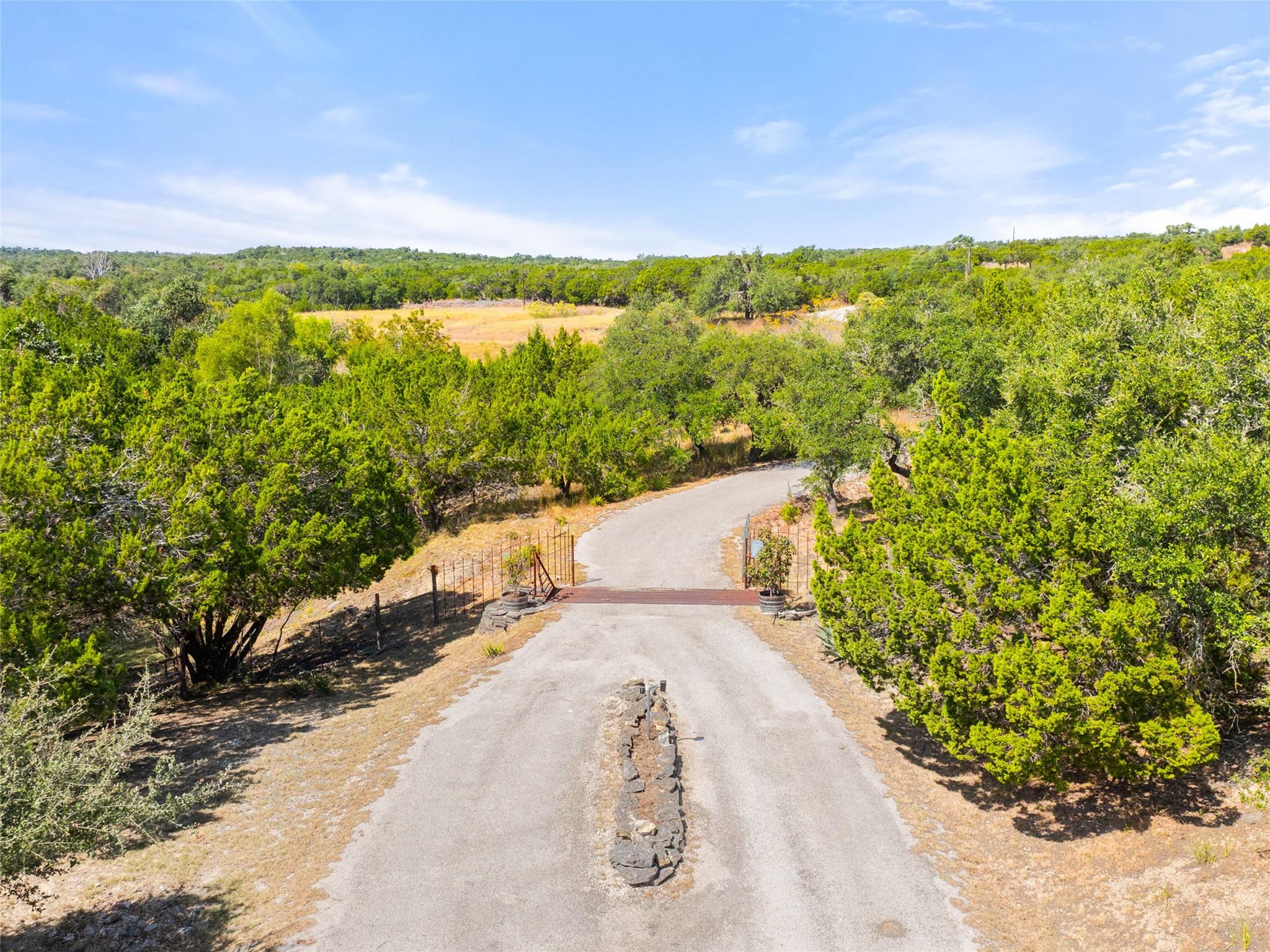 5818 Ranch Road 165