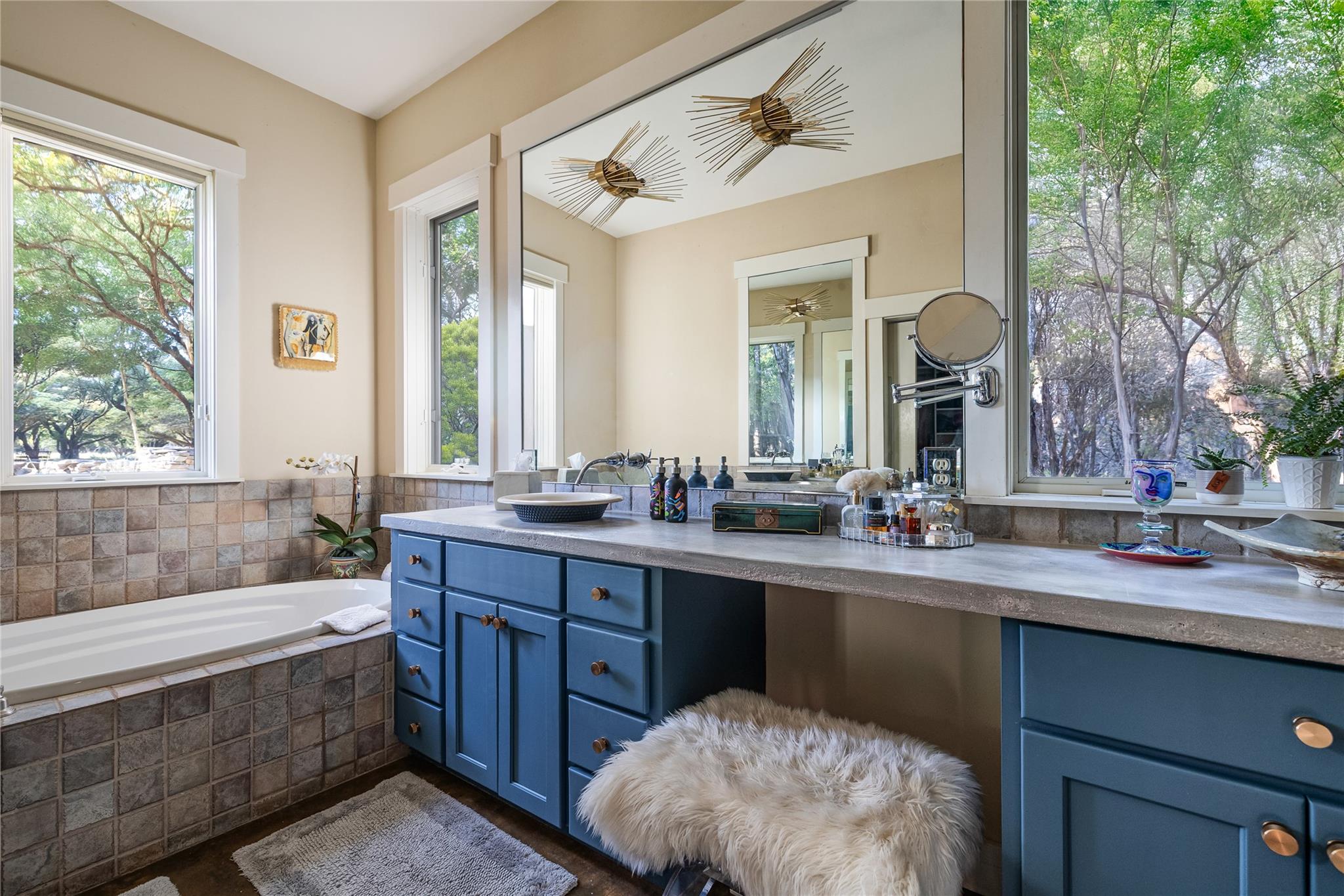 5818 Ranch Road 165 # 1 Unit: Tract 1