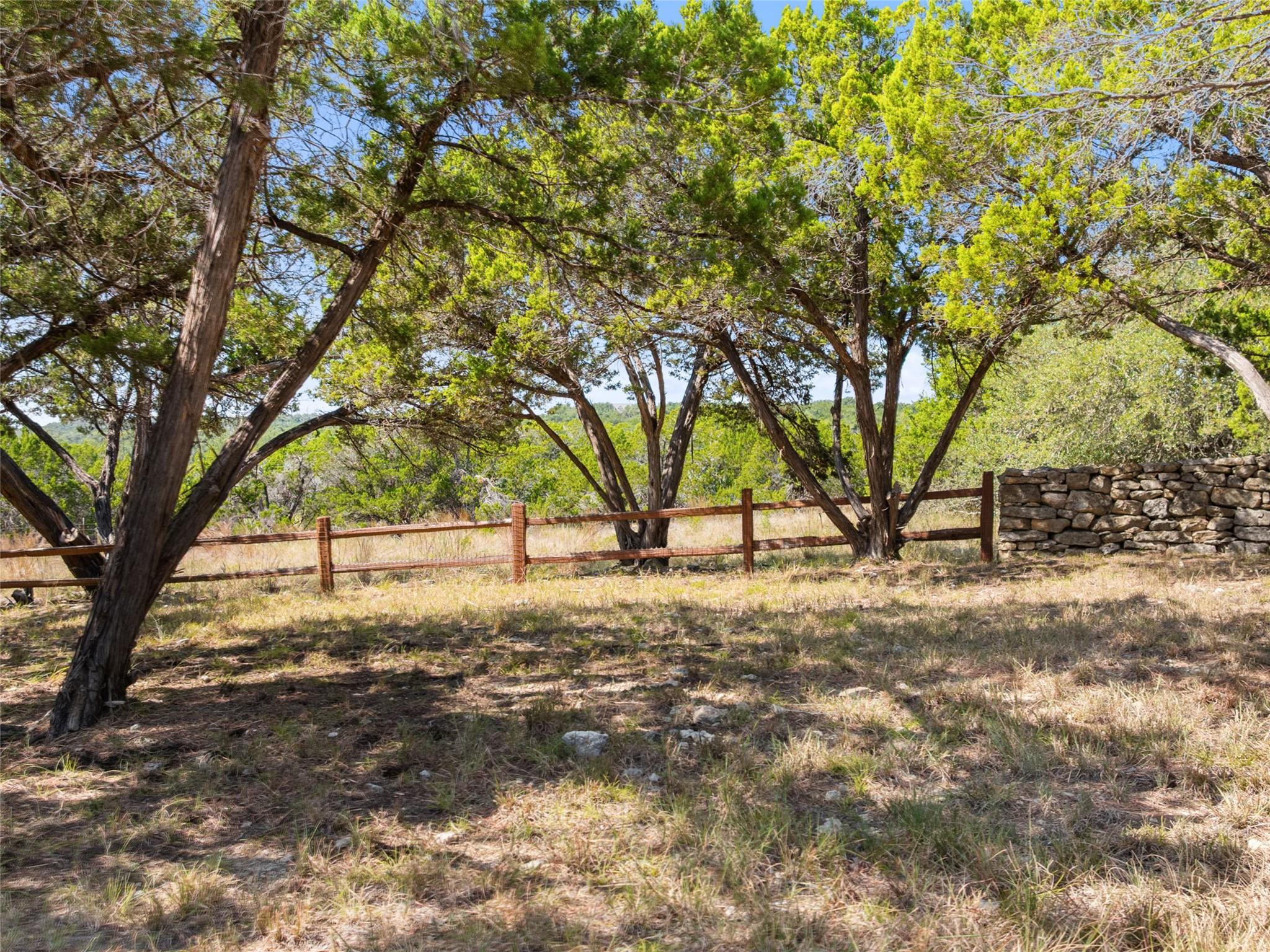 5818 Ranch Road 165