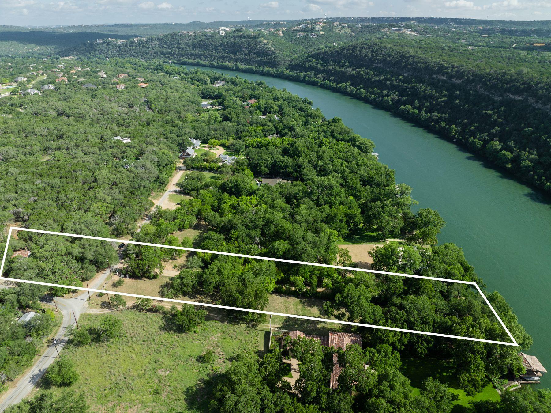 2701 River Hills RD