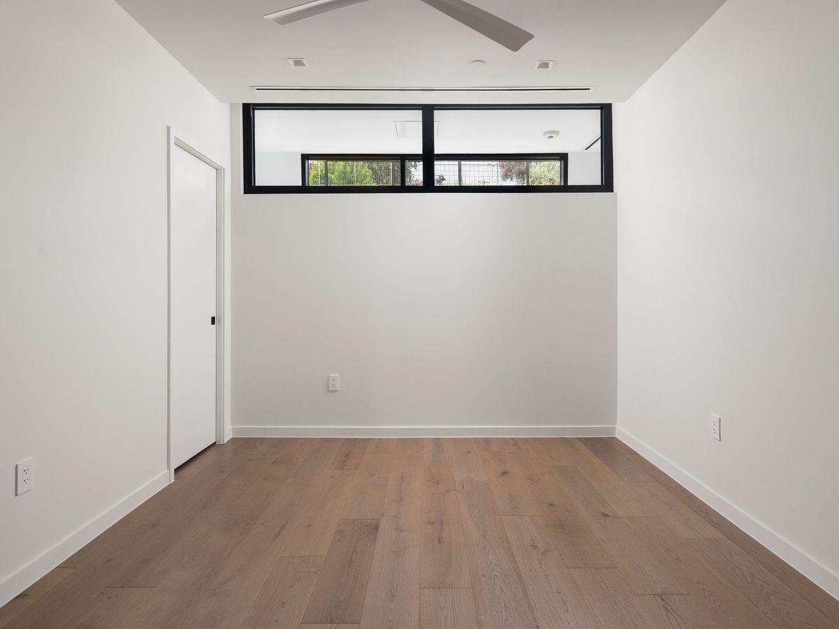 1006 Baylor ST # 303