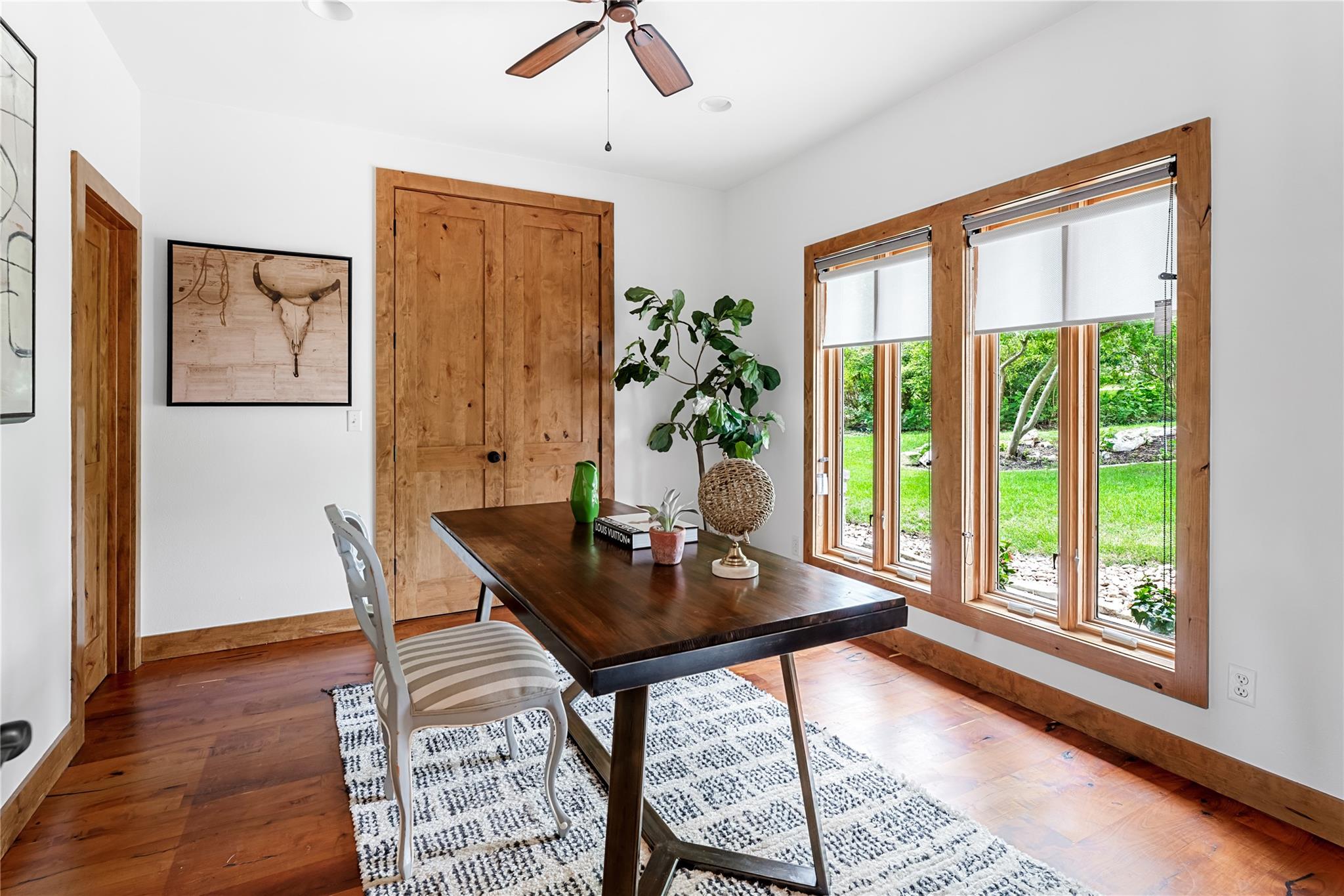 5 Clarendon LN