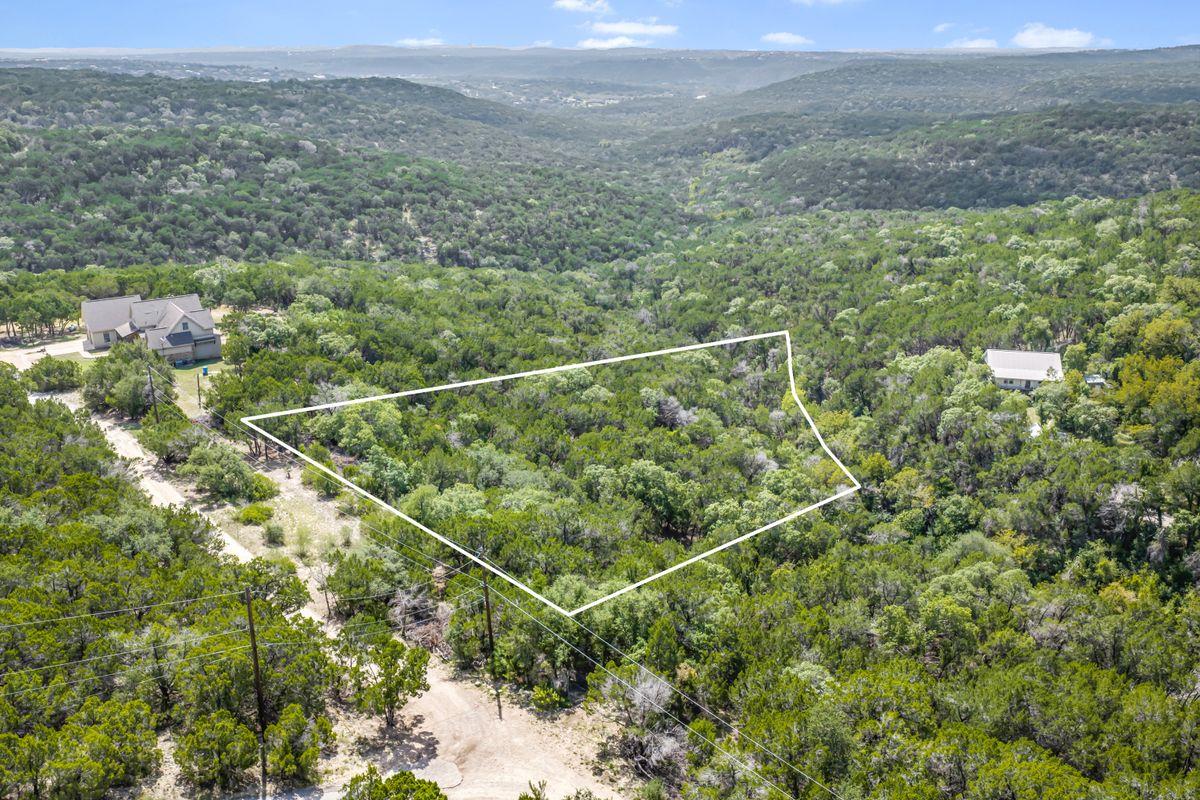 Lot 6 Barrie DR