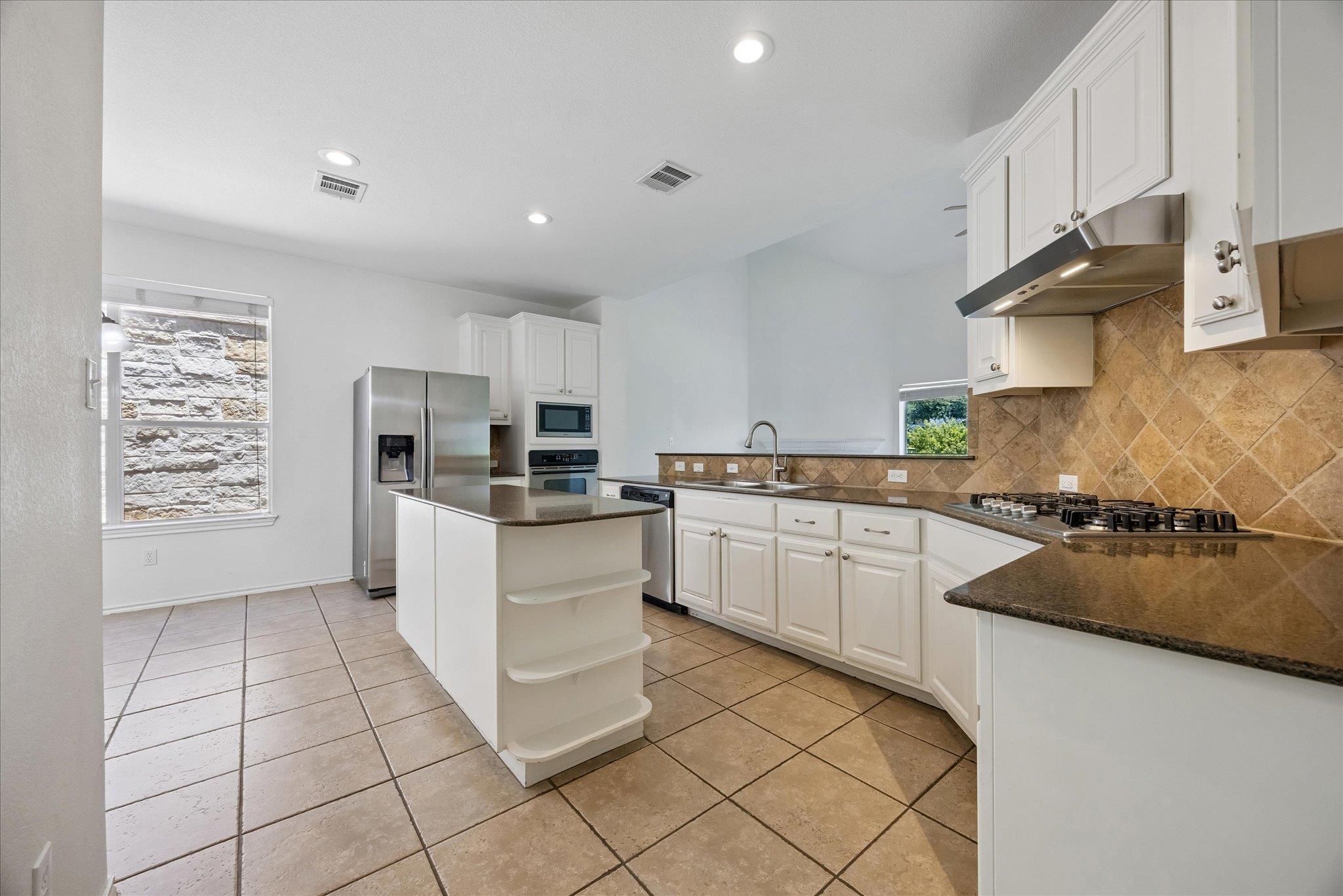43 White Magnolia CIR