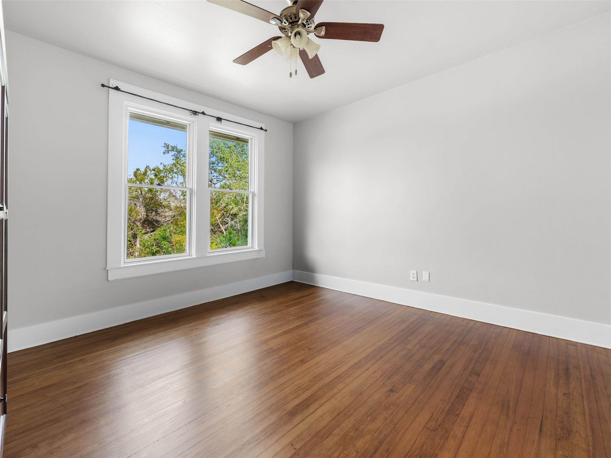2703 De Soto DR