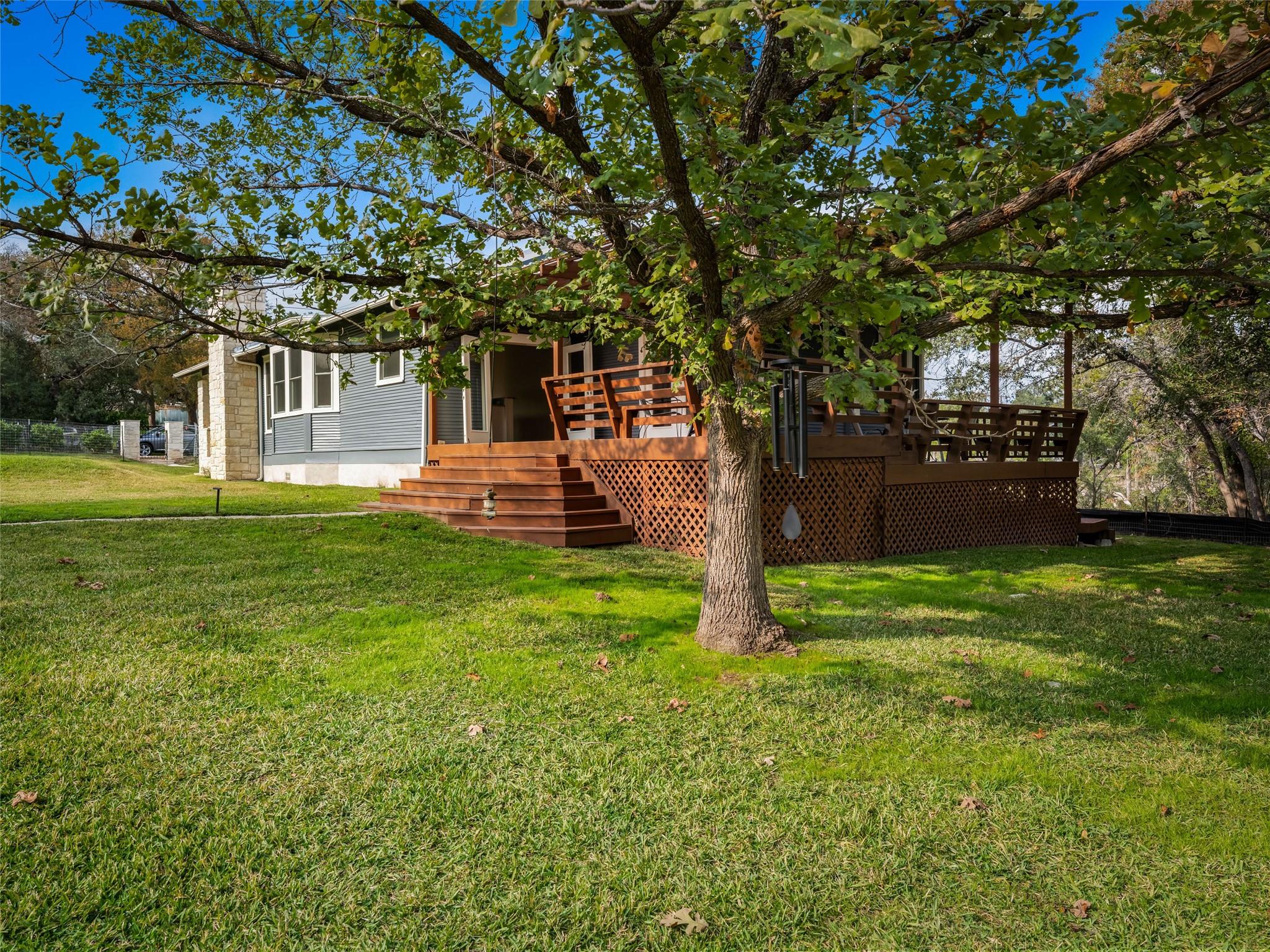 2703 De Soto DR