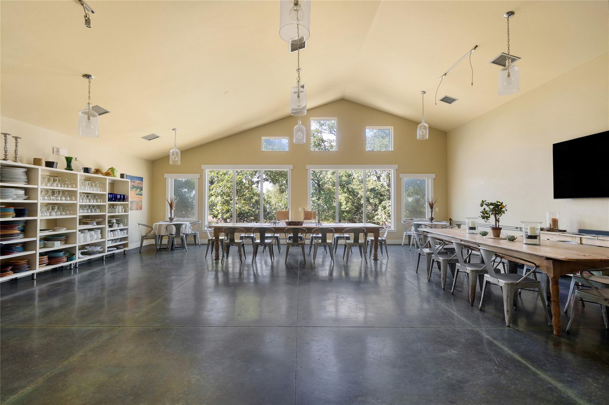 5818 Ranch Road 165