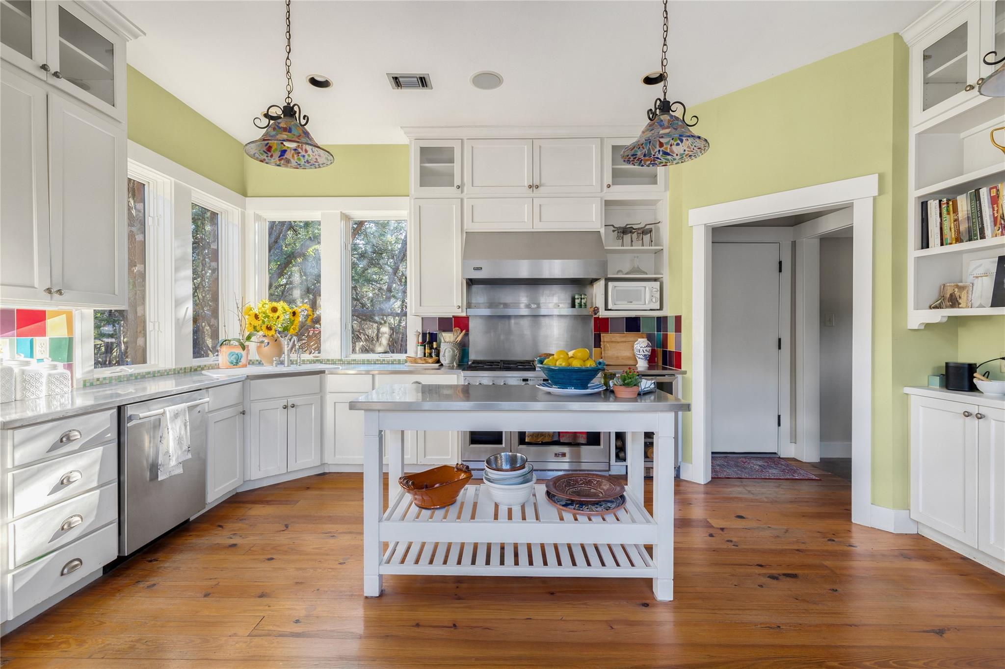 5818 Ranch Road 165