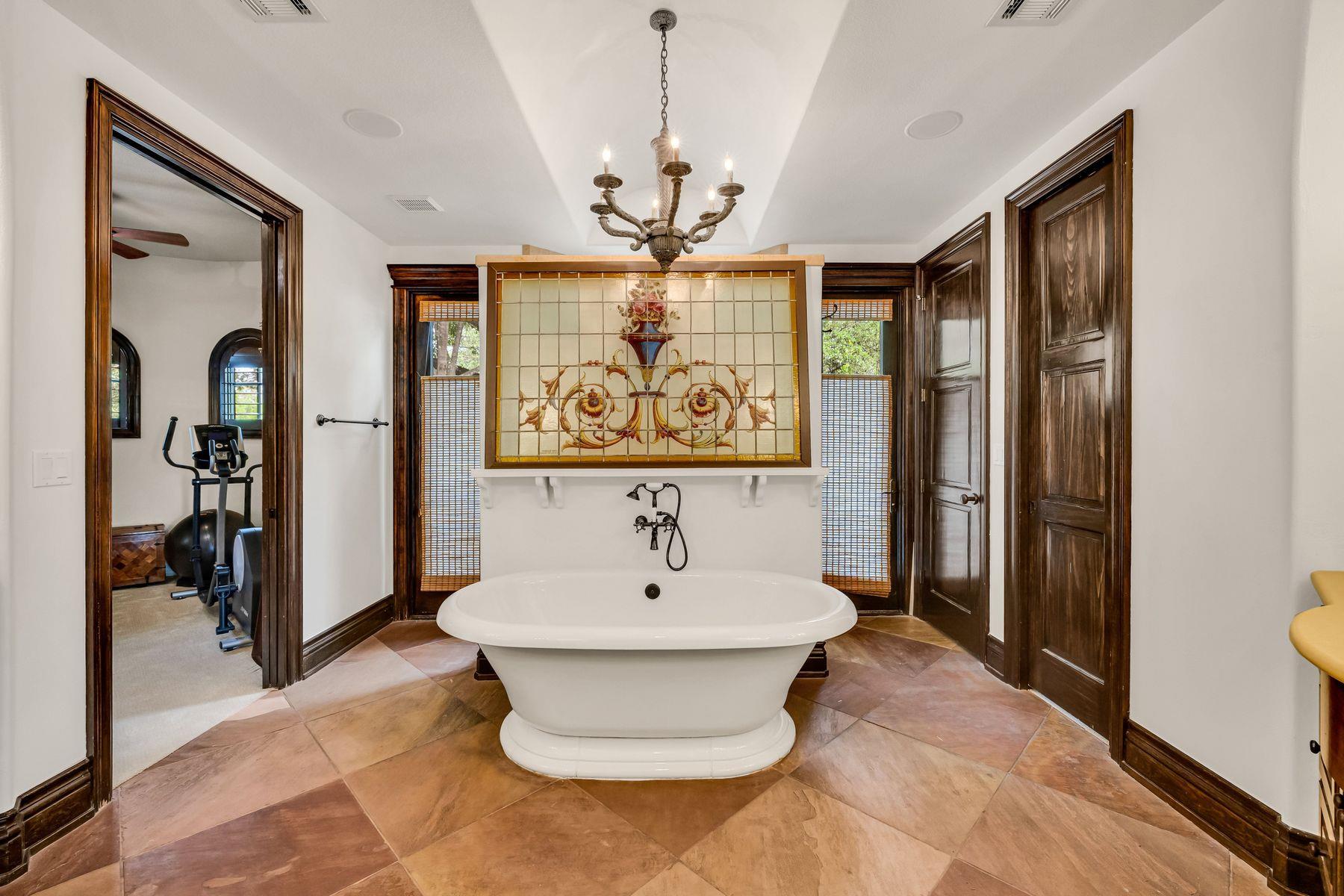 1710 Mount Larson RD