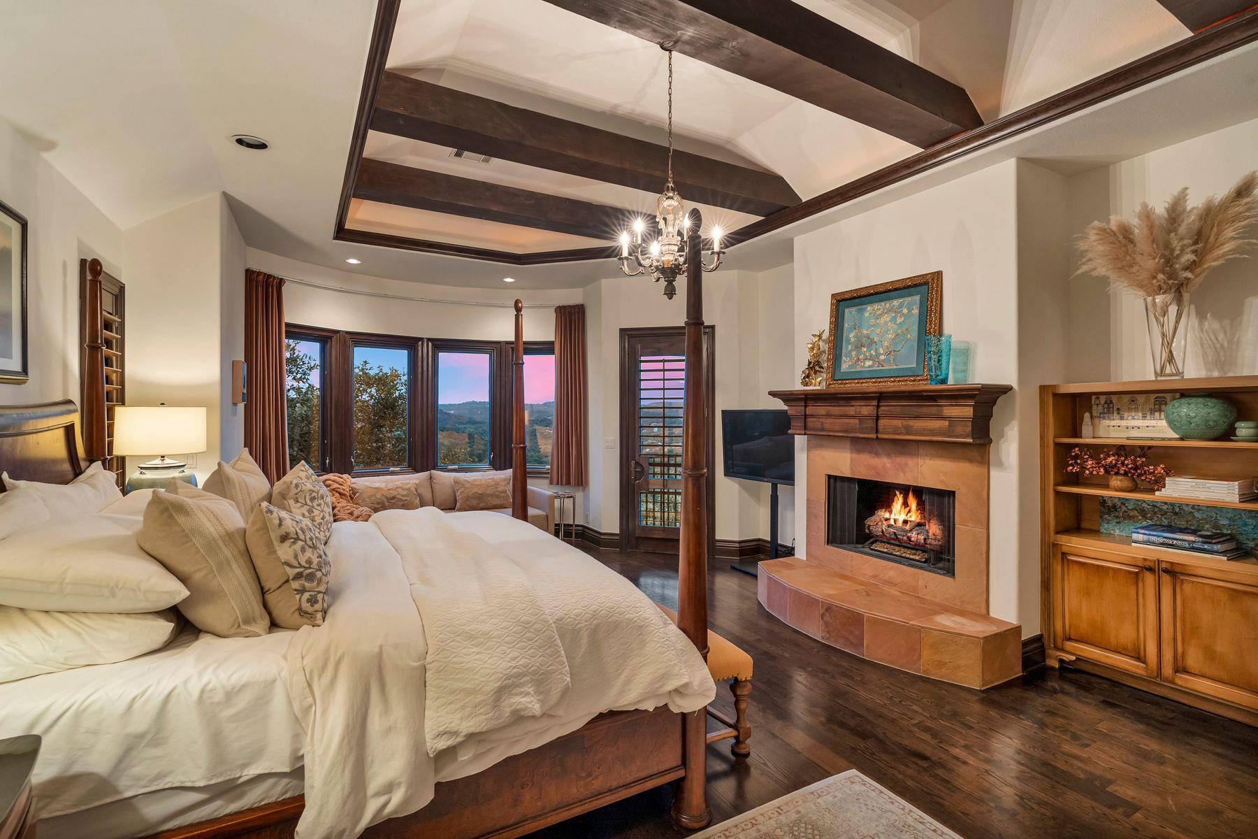 1710 Mount Larson RD