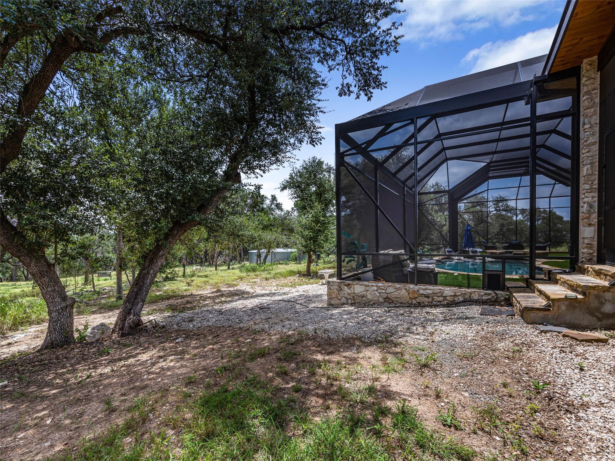 435 Gardenia DR
